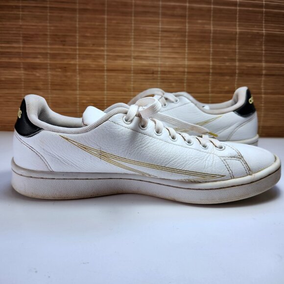 Pokemon Sneakers Adidas Advantage Mens Size 9.5White Leather Trainers FW6670 - Picture 2 of 11